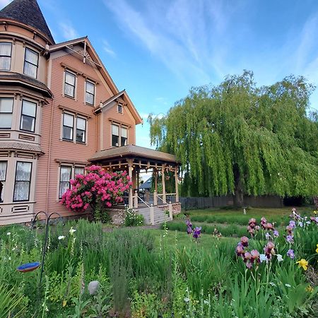 Adams Pragge House - Victorian Bed & Breakfast Порт-Таунсенд Экстерьер фото