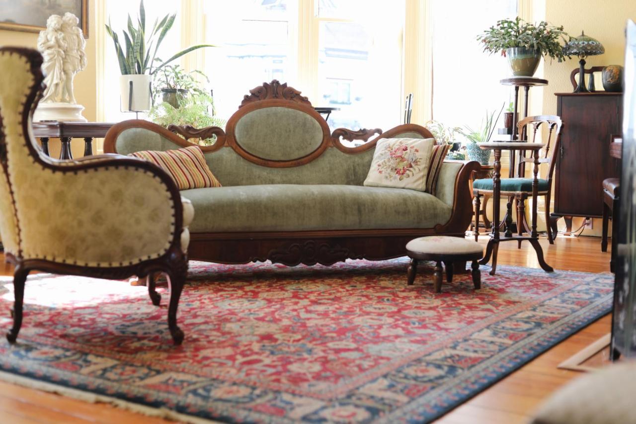 Adams Pragge House - Victorian Bed & Breakfast Порт-Таунсенд Экстерьер фото