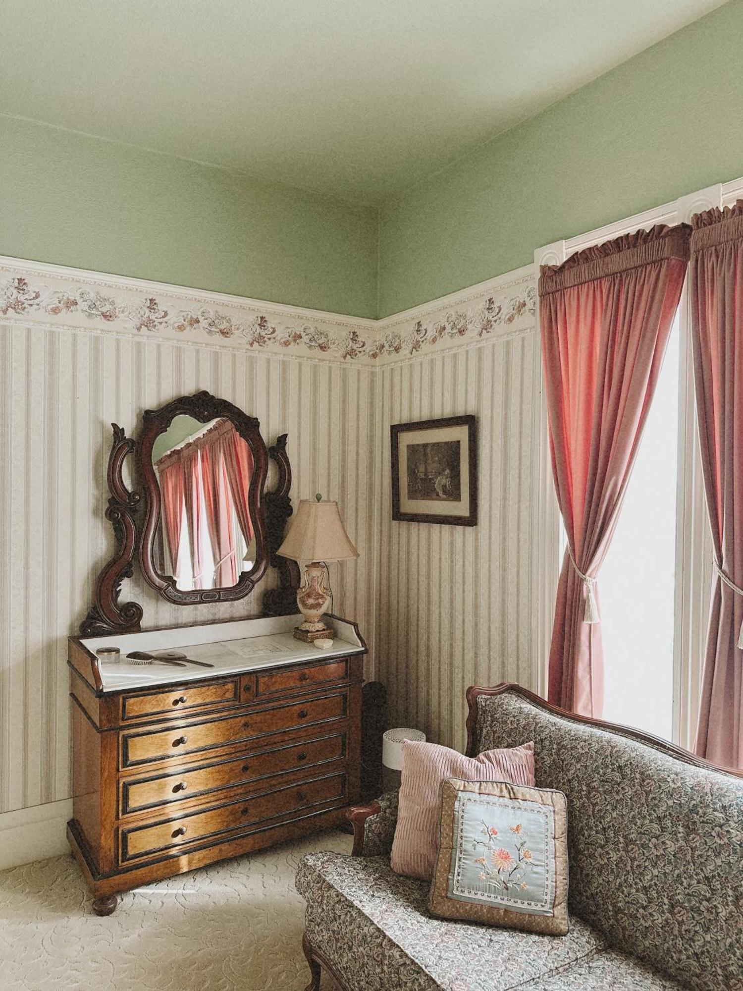 Adams Pragge House - Victorian Bed & Breakfast Порт-Таунсенд Экстерьер фото