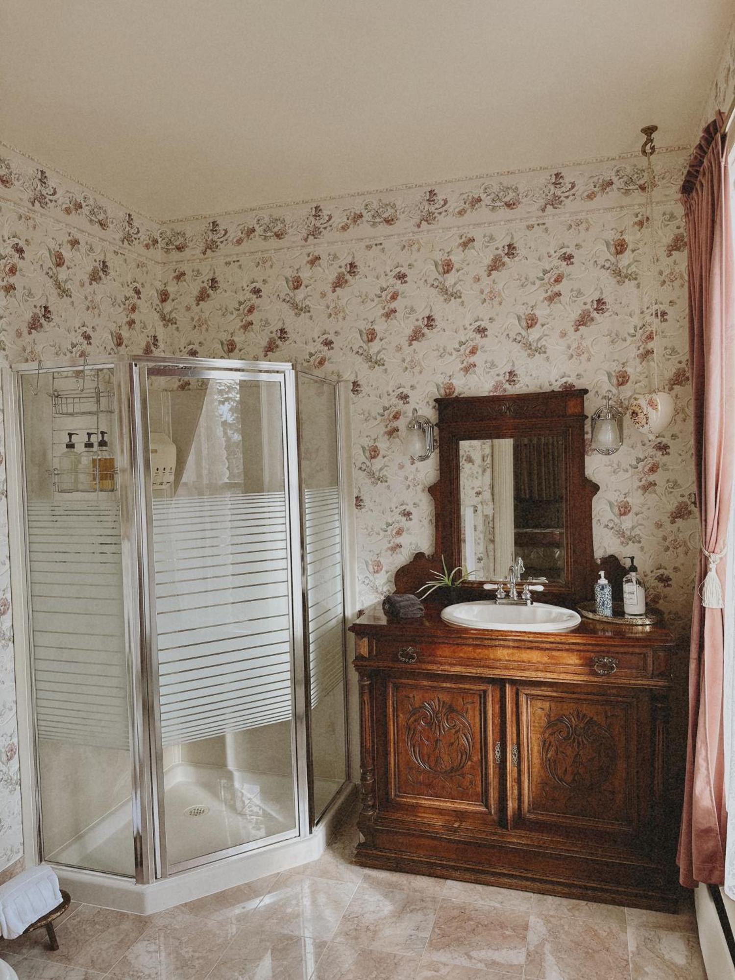 Adams Pragge House - Victorian Bed & Breakfast Порт-Таунсенд Экстерьер фото